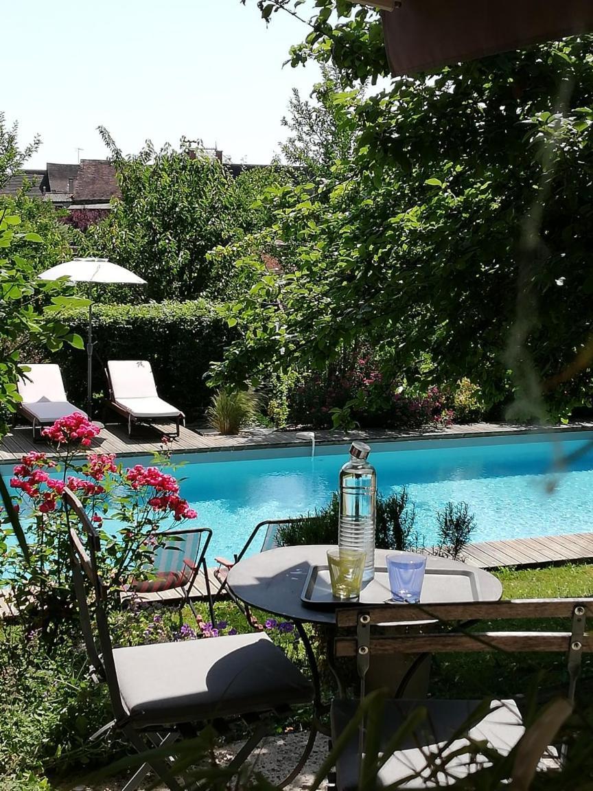 Les Perluetes Hotel Carennac Exterior photo